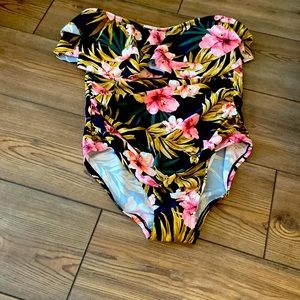 Kona Sol size large one piece swim suit